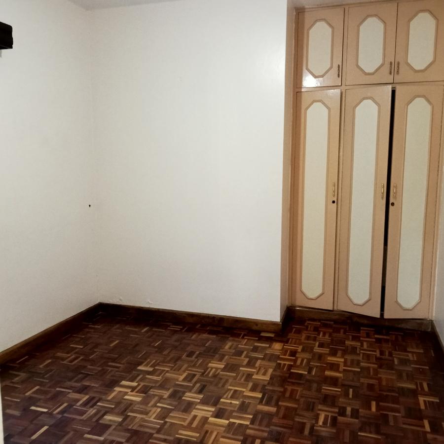 4 Bed Townhouse with En Suite at Raphta Road - 6