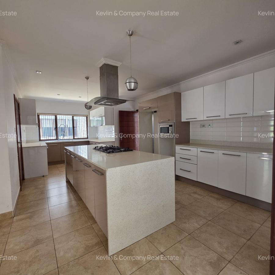 5 Bed Villa with En Suite in Lavington - 7