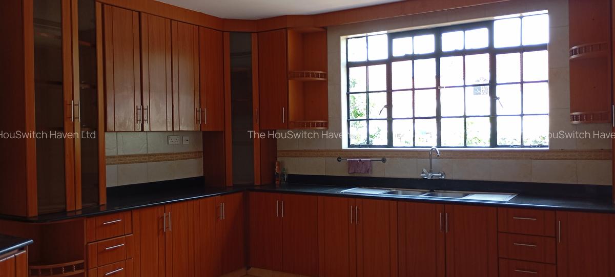5 Bed Townhouse with En Suite at Convent Drive - 7