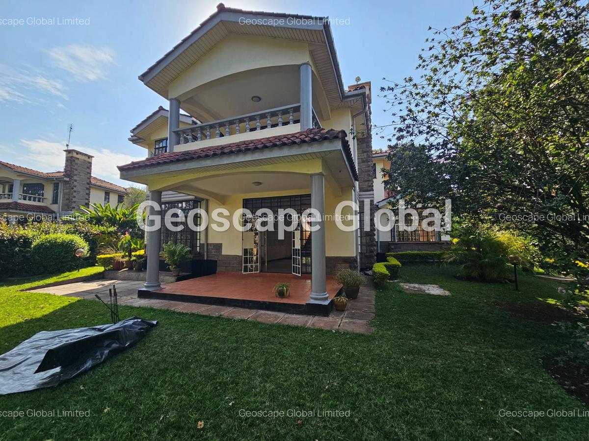 5 Bed House with En Suite in Nyari - 1