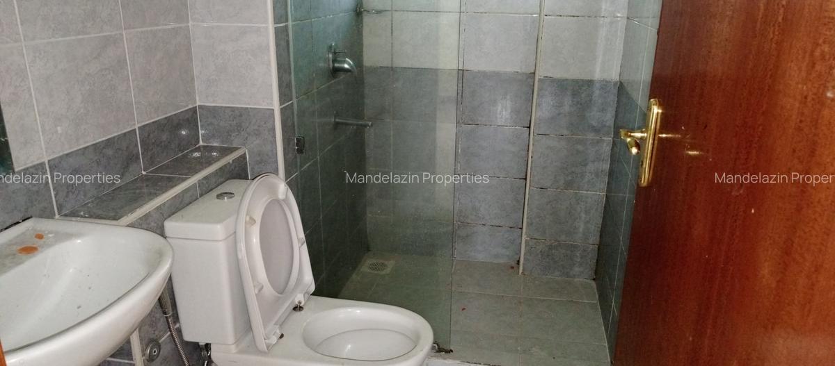 3 Bed Apartment with En Suite at Gatundu Road - 4
