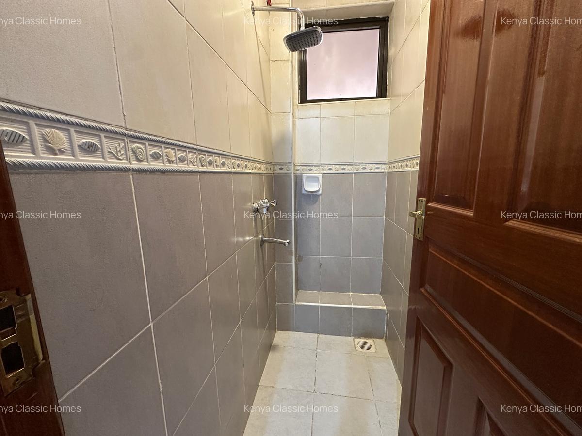 Serviced 3 Bed Apartment with En Suite at Statehouse - 10
