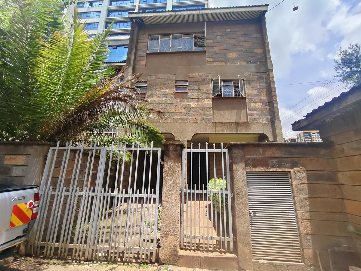 3 Bed Townhouse with En Suite in Kilimani - 11