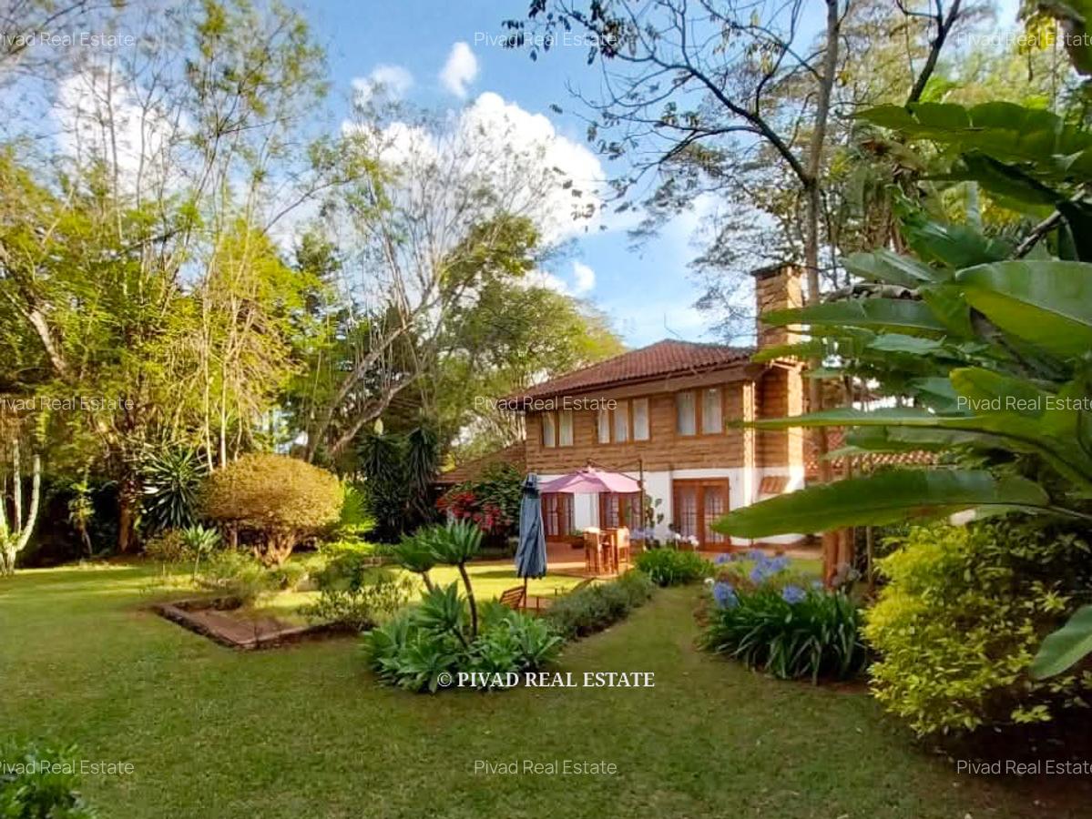 4 Bed House with En Suite in Rosslyn - 7