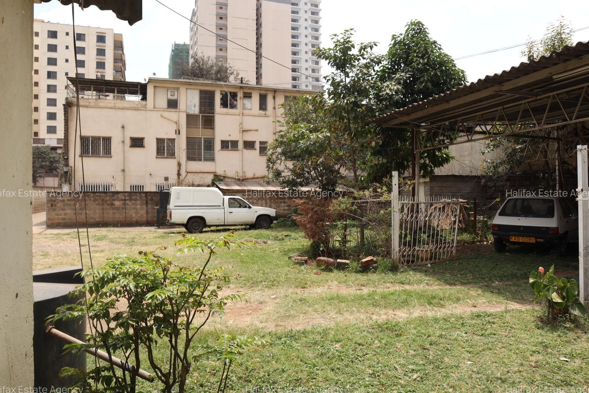 Commercial Property with Parking in Parklands - 6