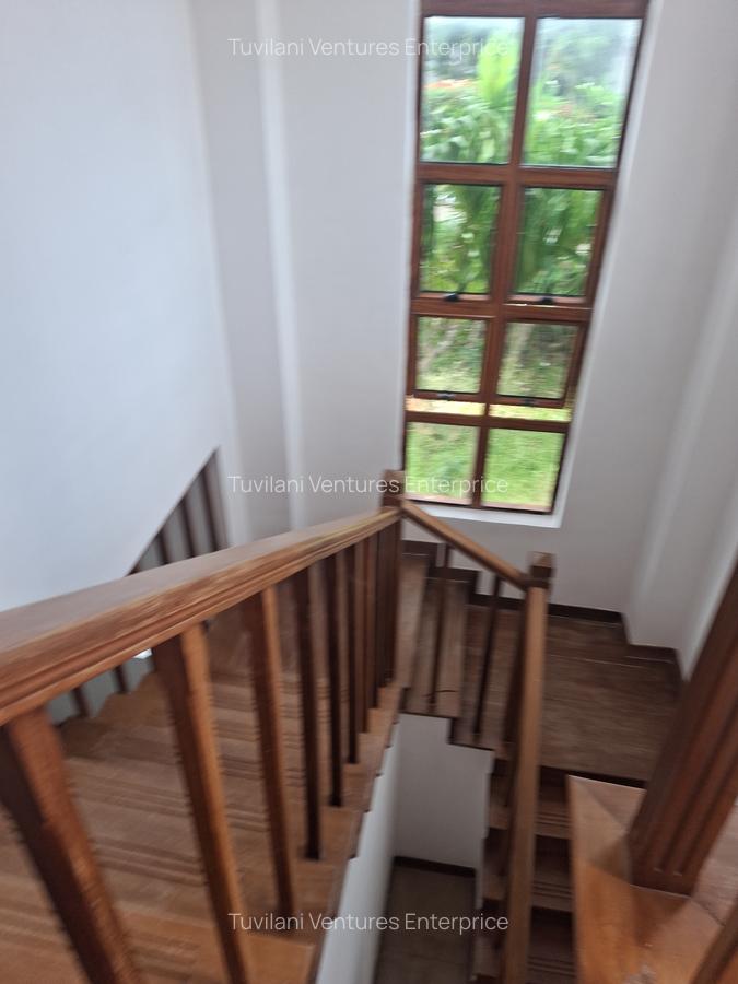 4 Bed Villa with En Suite at Kindly - 7