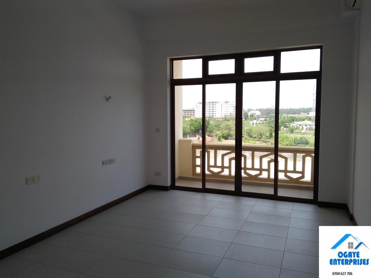 3 Bed Apartment with En Suite at Mwamba Drive - 8