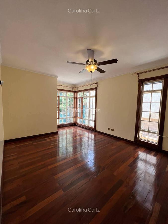 4 Bed Townhouse with En Suite at Kyuna - 10