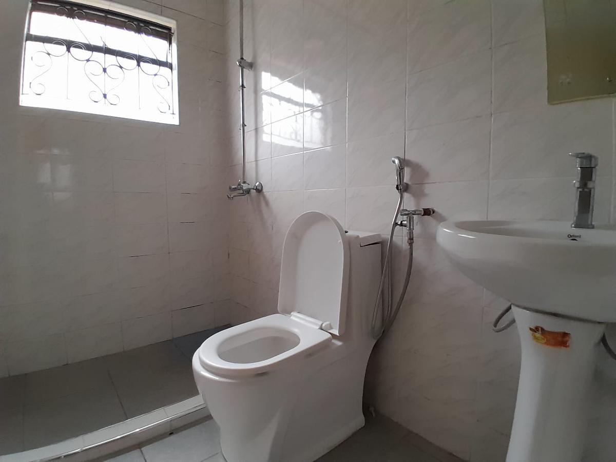 3 Bed Apartment with En Suite in Kilimani - 11