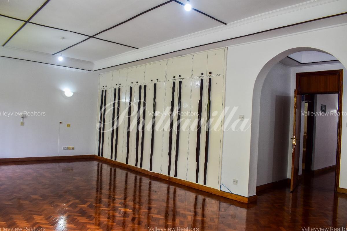 5 Bed Townhouse with En Suite at Kileleshwa - 15