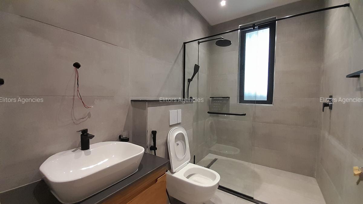 4 Bed Apartment with En Suite at Peponi Road - 12