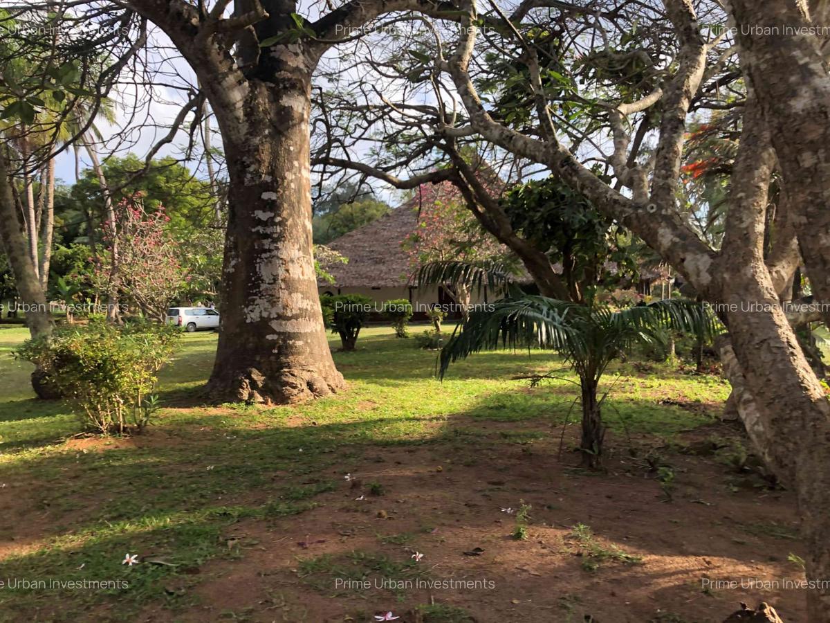 2.6 ac Land in Kikambala - 3