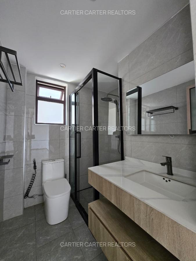 Serviced 2 Bed Apartment with En Suite in Brookside - 4