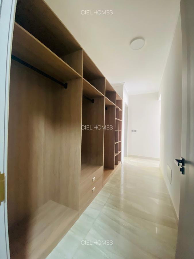 5 Bed Apartment with Swimming Pool in Kilimani - 20