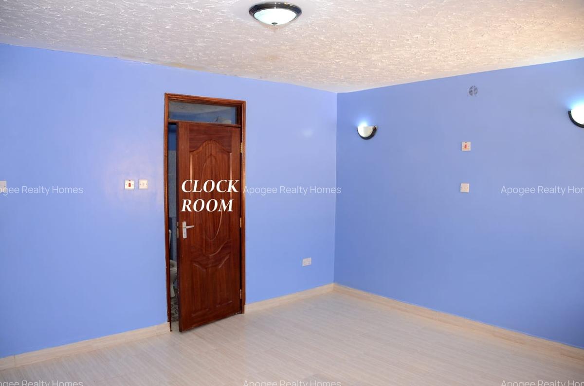 4 Bed House with En Suite at Membley - 7