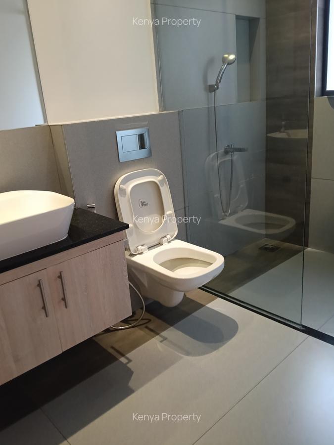 3 Bed Apartment with En Suite at Mandera Road Next To Quick Mart Supermarket. - 3