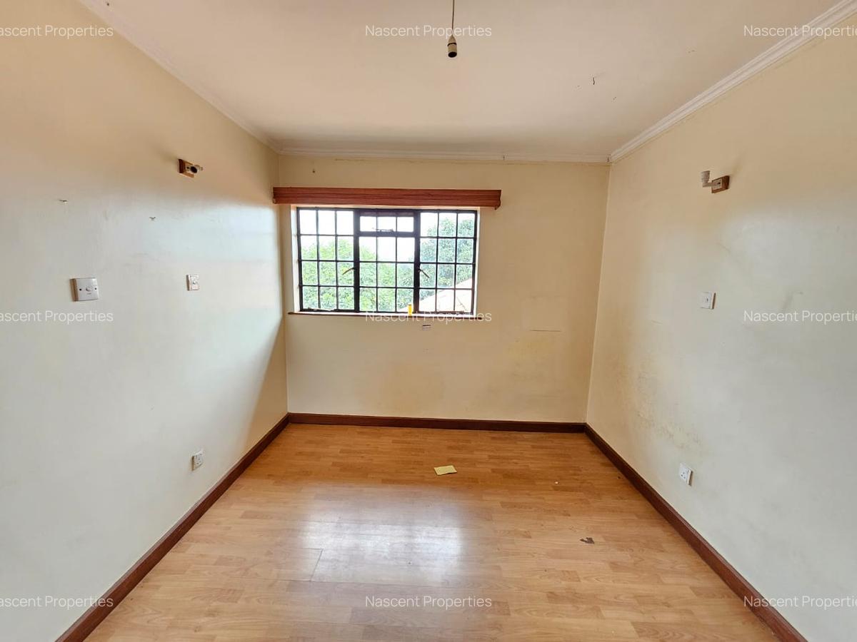 4 Bed House with En Suite in Runda - 3