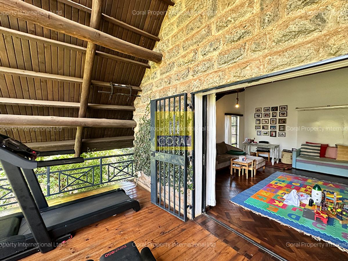 3 Bed House in Nyari - 18