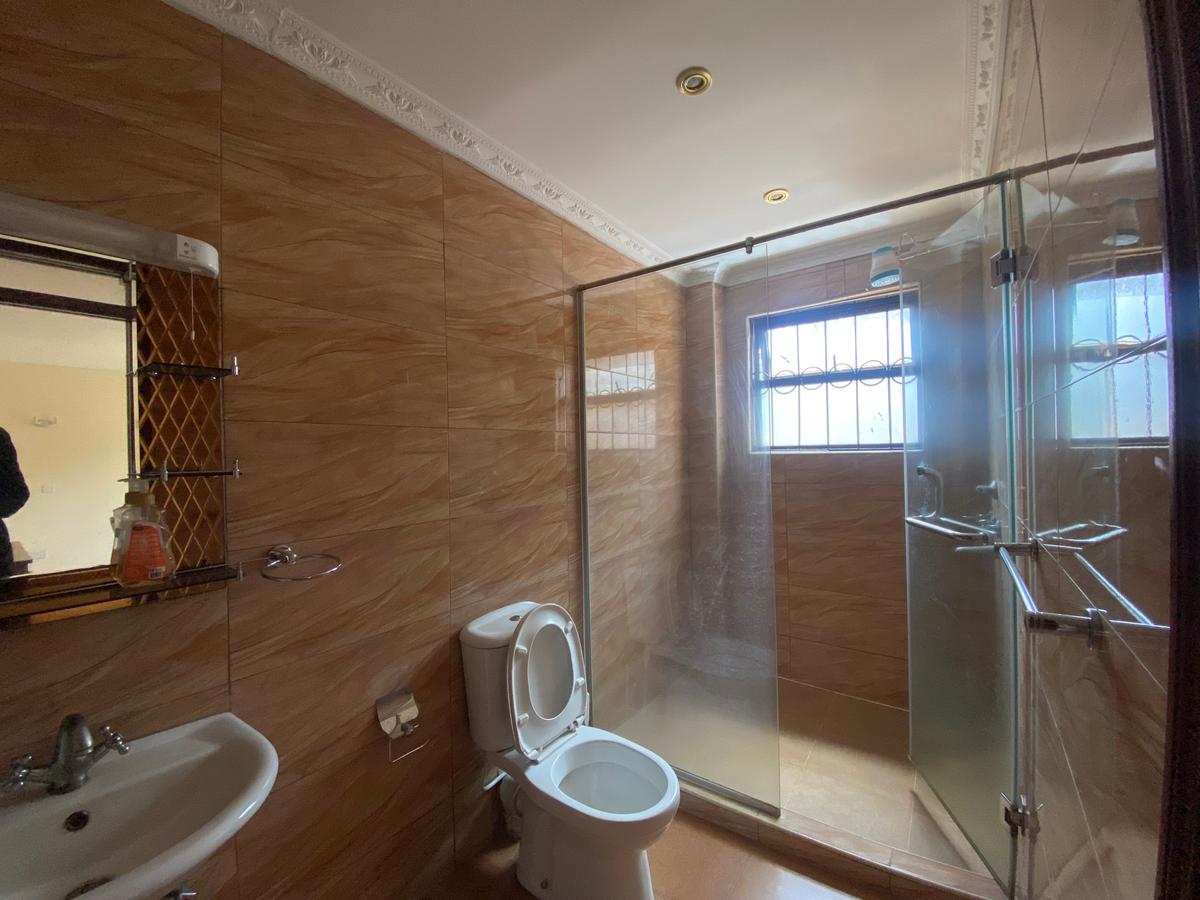 3 Bed Apartment with En Suite in Lavington - 18
