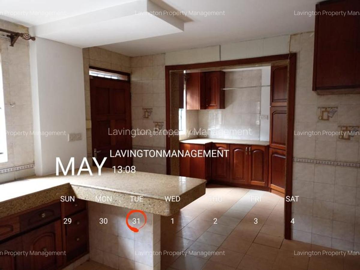 4 Bed Townhouse with En Suite at Lavington Green - 5