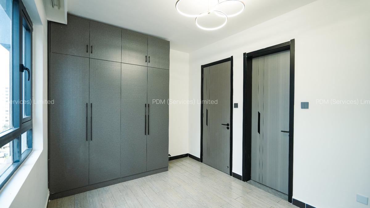 2 Bed Apartment with En Suite in Lavington - 13