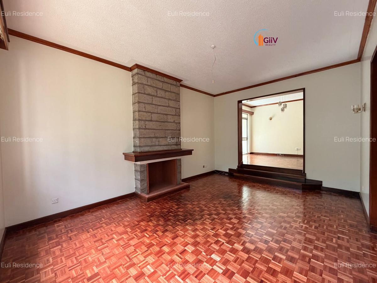 4 Bed Townhouse with En Suite at Brookside Drive - 3