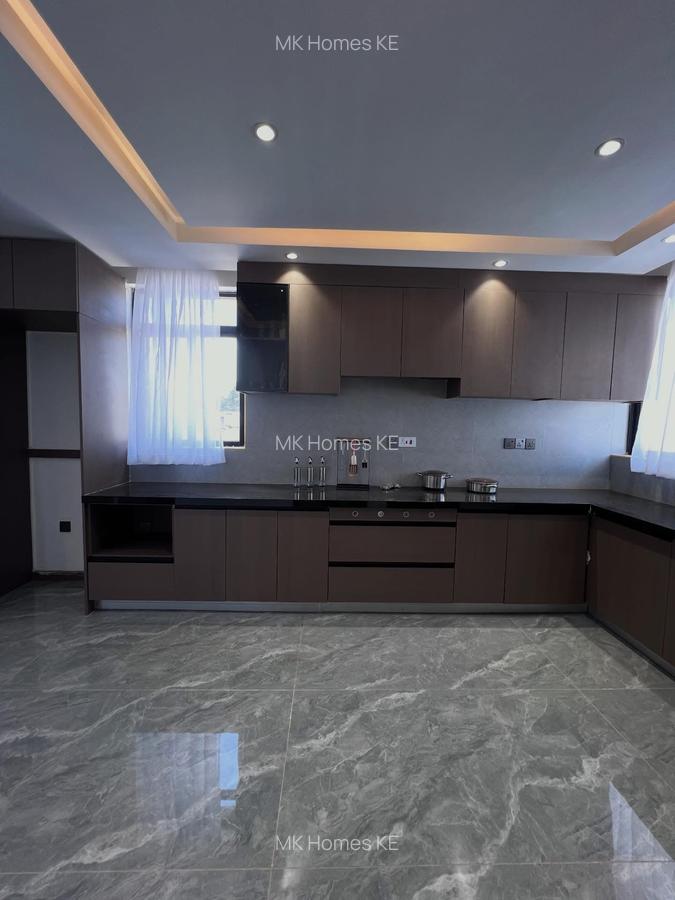 5 Bed Villa with En Suite at Kamangu - 5