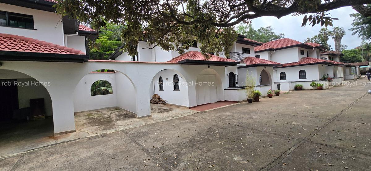 4 Bed Townhouse with En Suite at Riverside Drive - 12