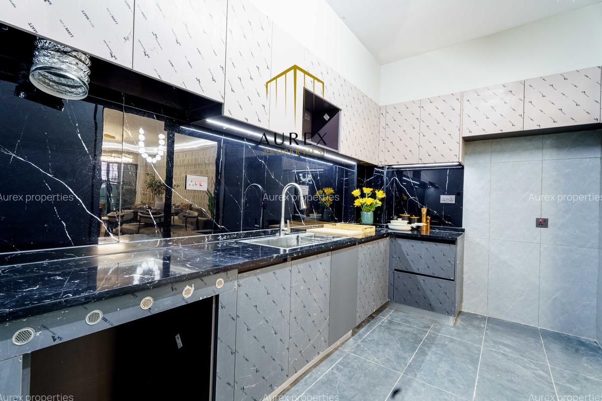 2 Bed Apartment with En Suite in Westlands Area - 11