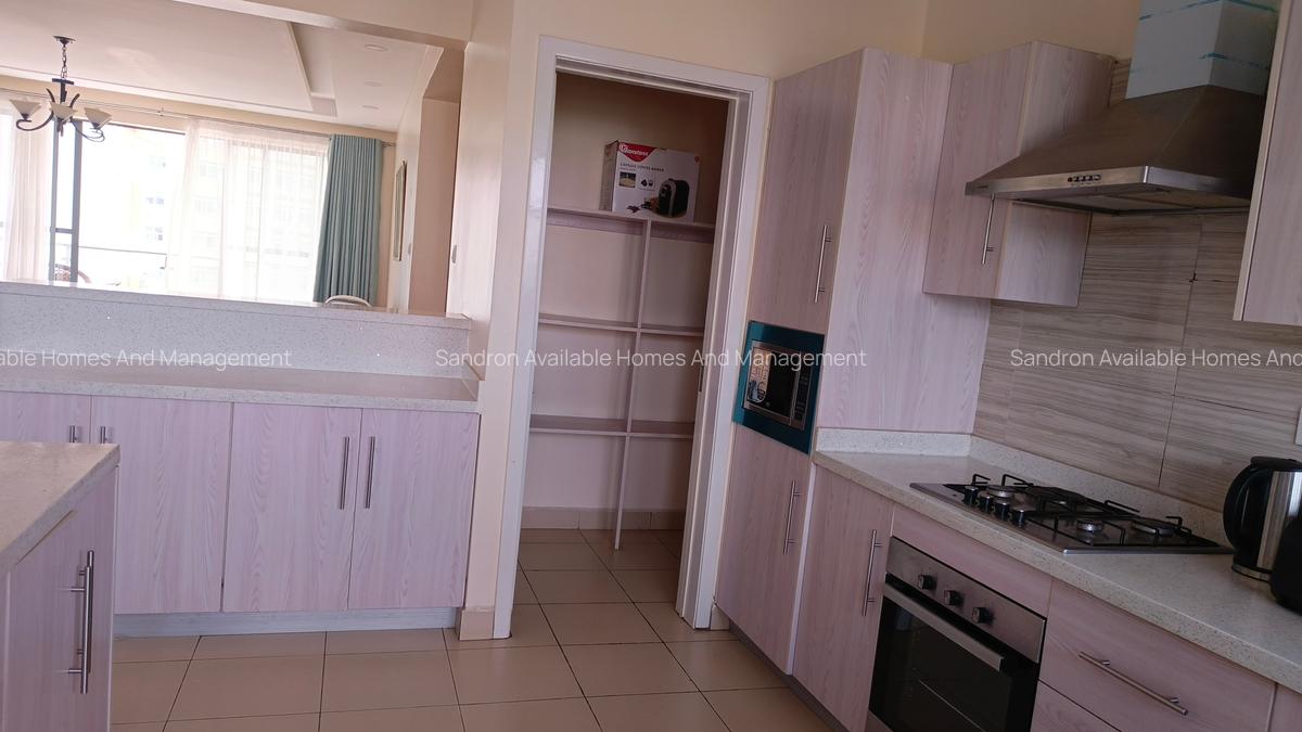 Serviced 3 Bed Apartment with En Suite in Brookside - 8