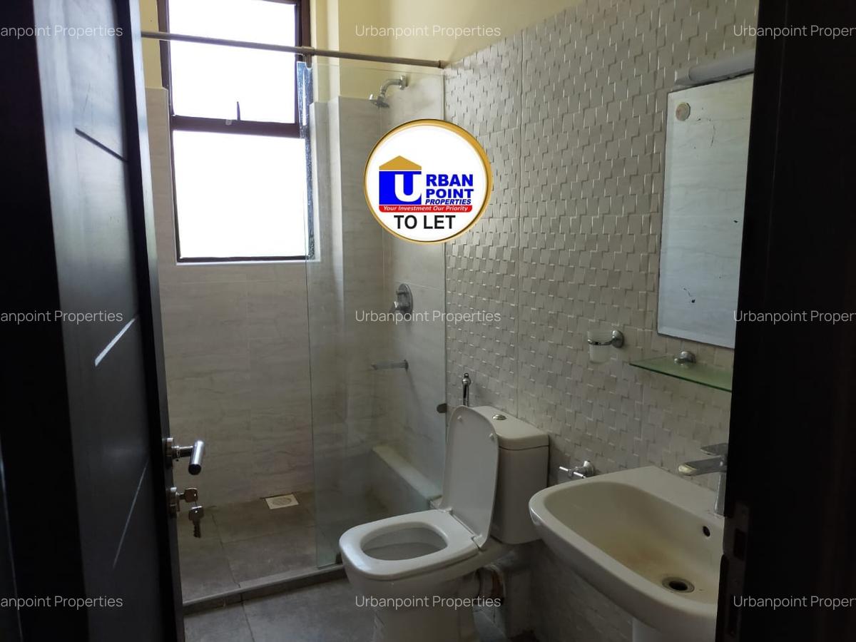 Serviced 3 Bed Apartment with En Suite in Nyali Area - 11