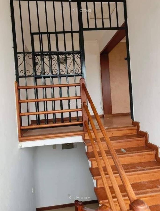 5 Bed Townhouse with En Suite in Runda - 14