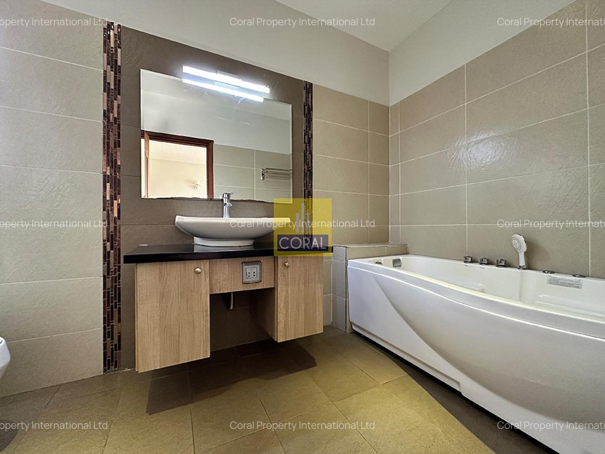 3 Bed Apartment in Kileleshwa - 13