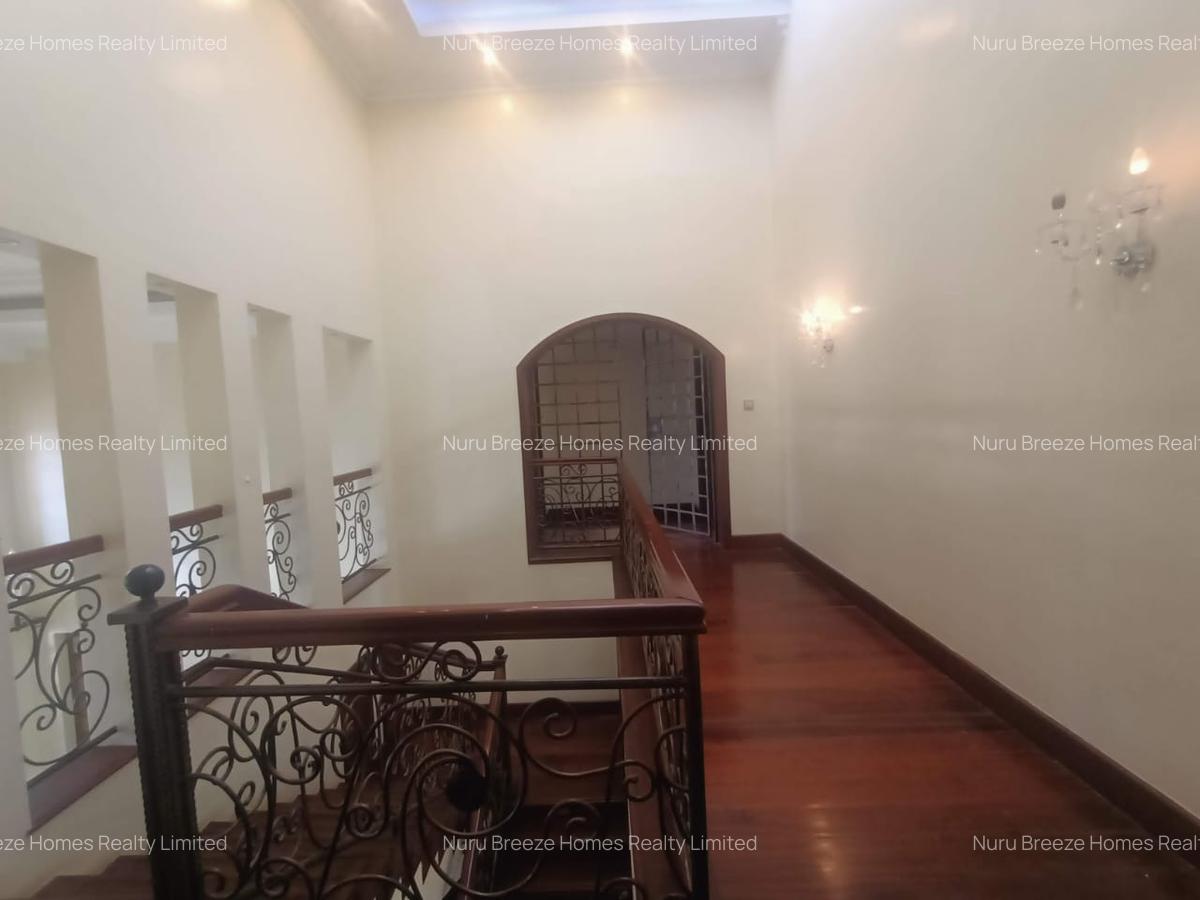 5 Bed House with En Suite in Runda - 5