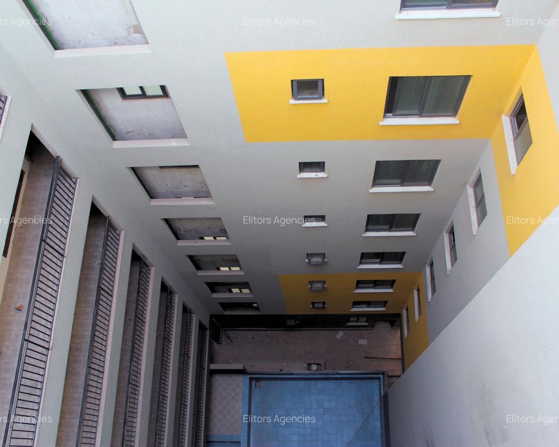 1 Bed Apartment with En Suite at Likoni Toad - 8