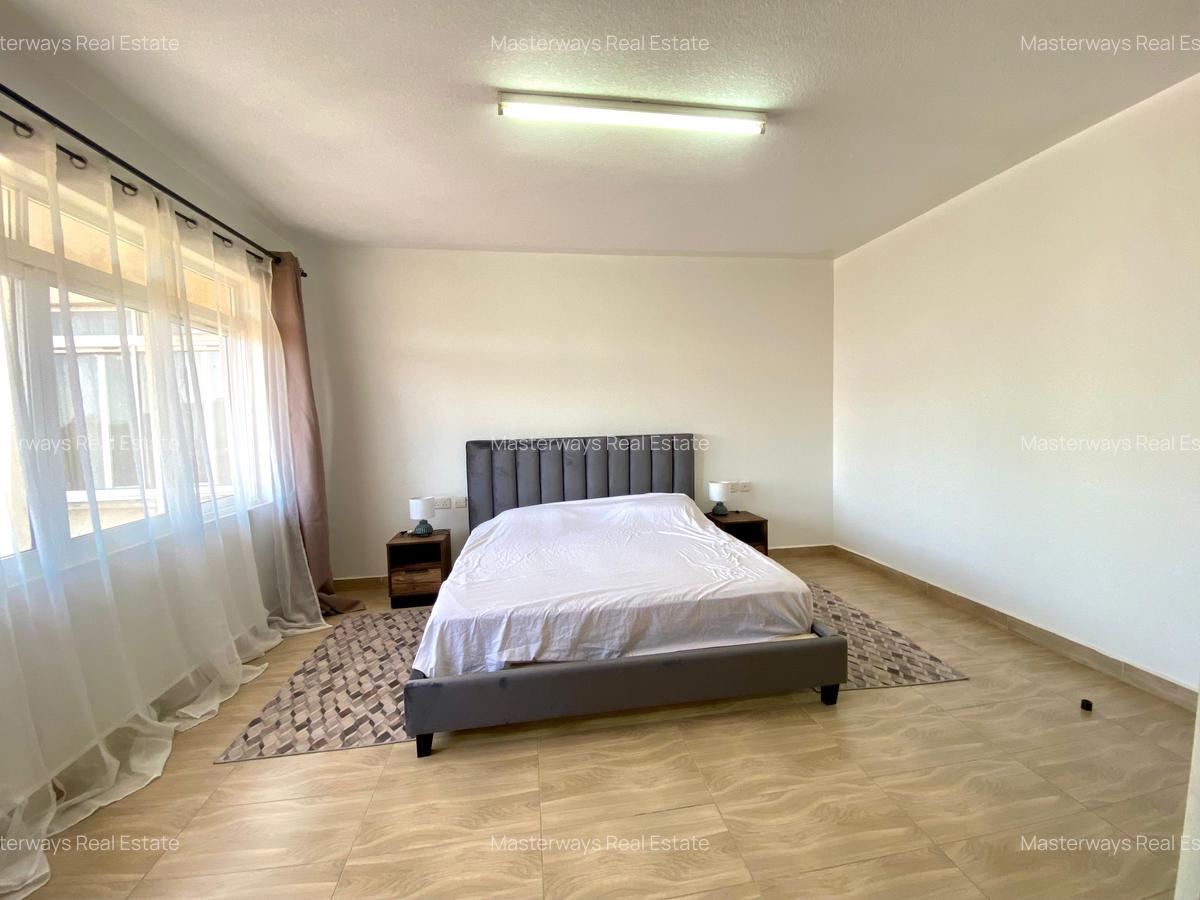 Furnished 3 Bed Apartment with En Suite in Brookside - 9