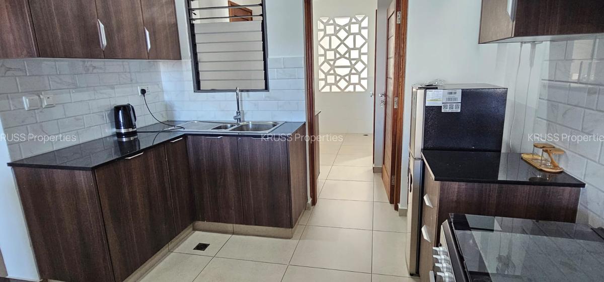 3 Bed Apartment with En Suite at As154 - 4