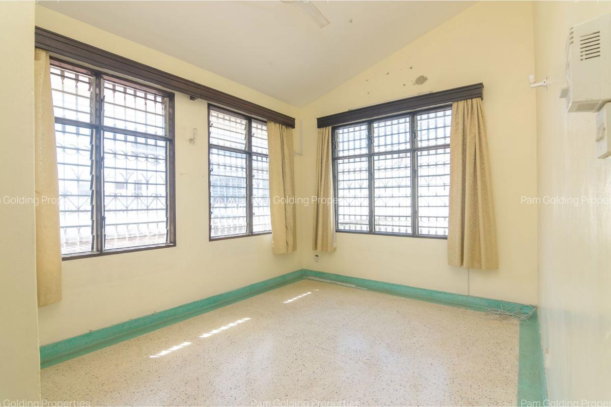 4 Bed Townhouse with En Suite in Nyali Area - 9