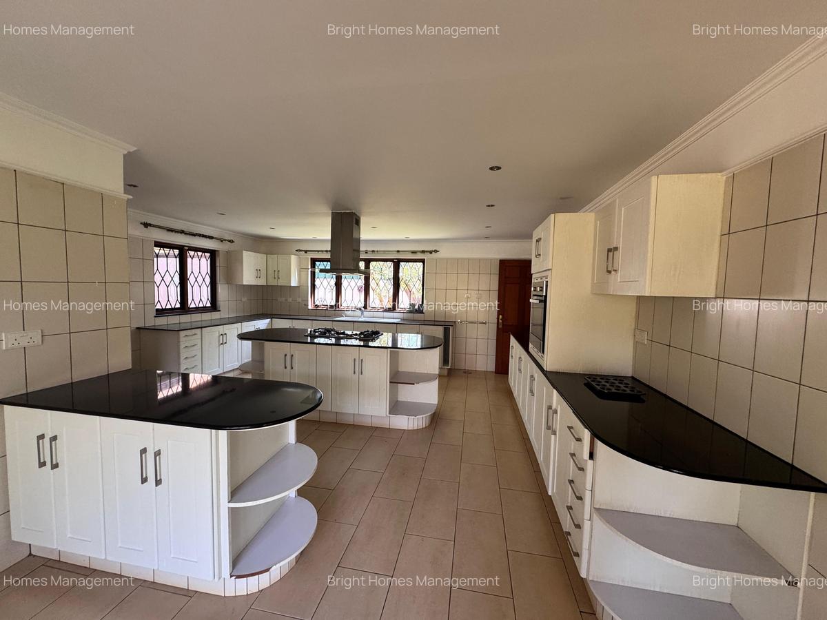 5 Bed Villa with En Suite in Thigiri - 9