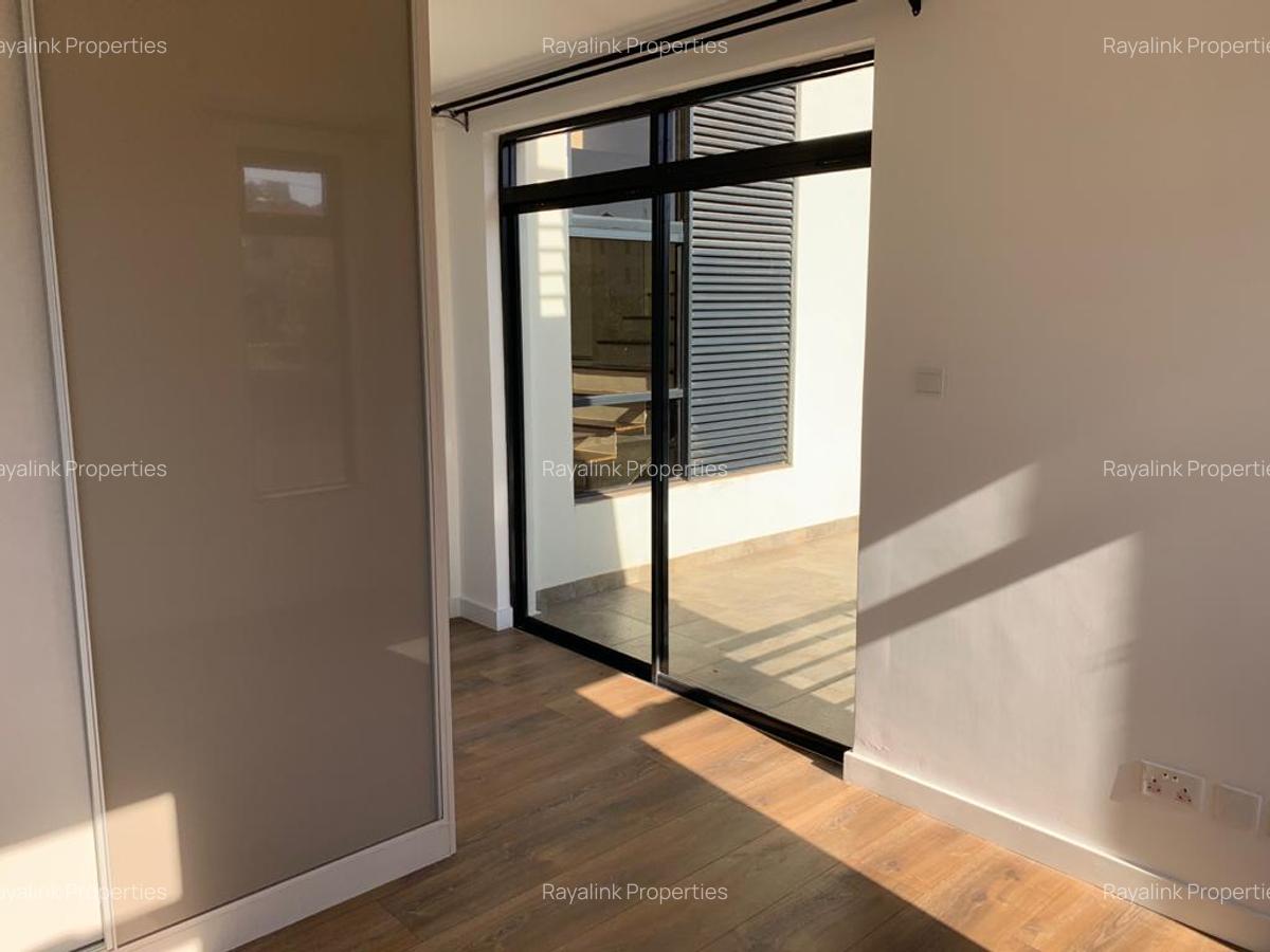 4 Bed Townhouse with En Suite at Loresho Ridge - 14