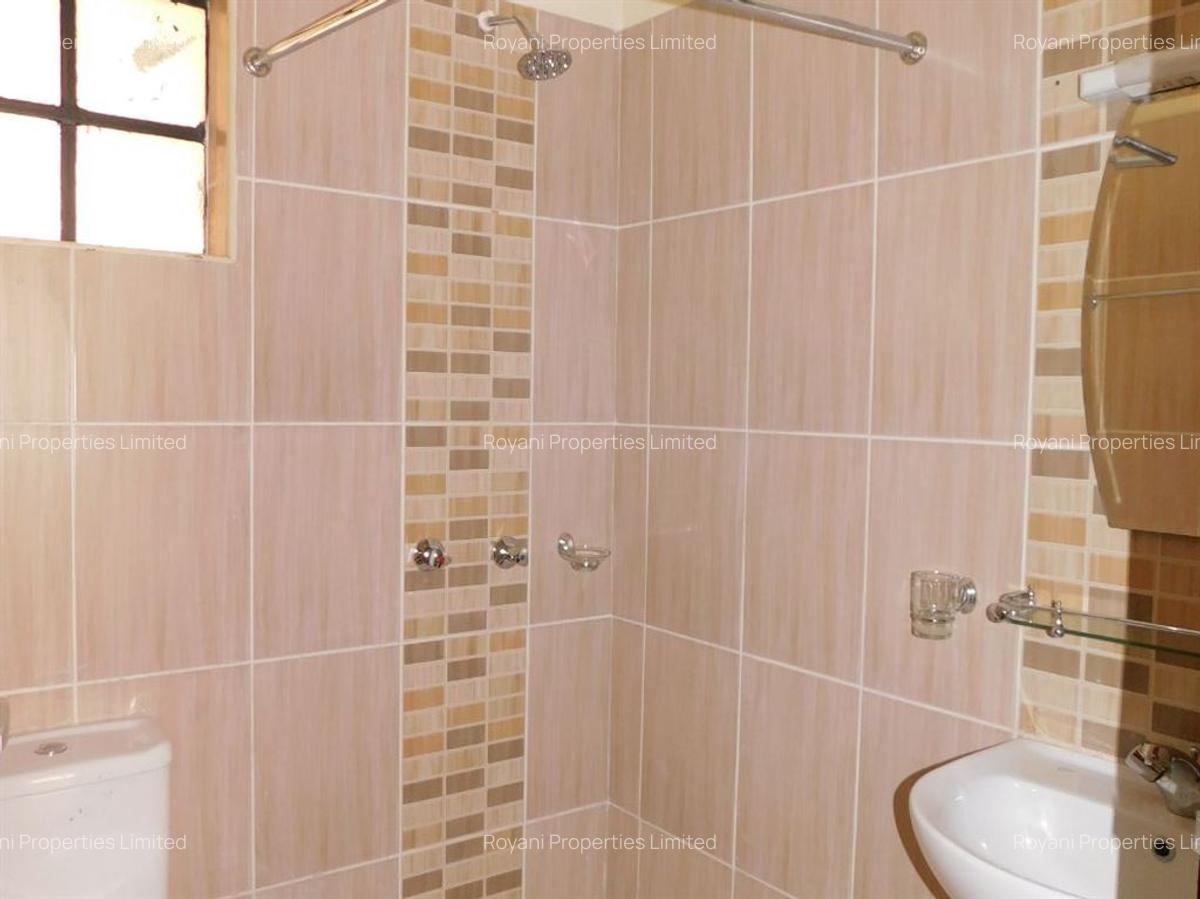 3 Bed Apartment with En Suite at Fourways Junction Estate - 8