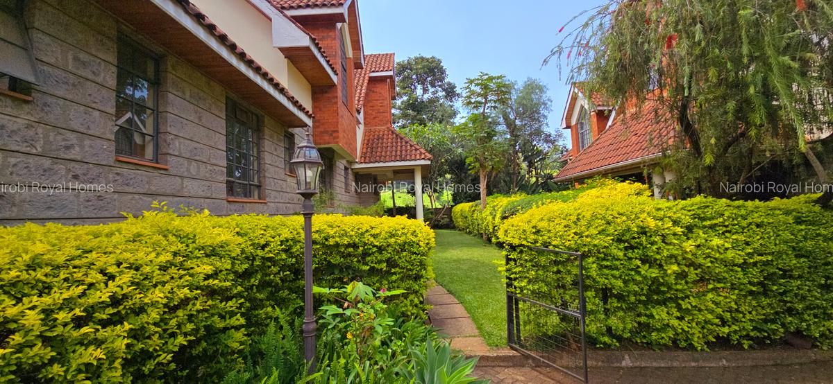 4 Bed Townhouse with En Suite at Chalbi Drive - 4