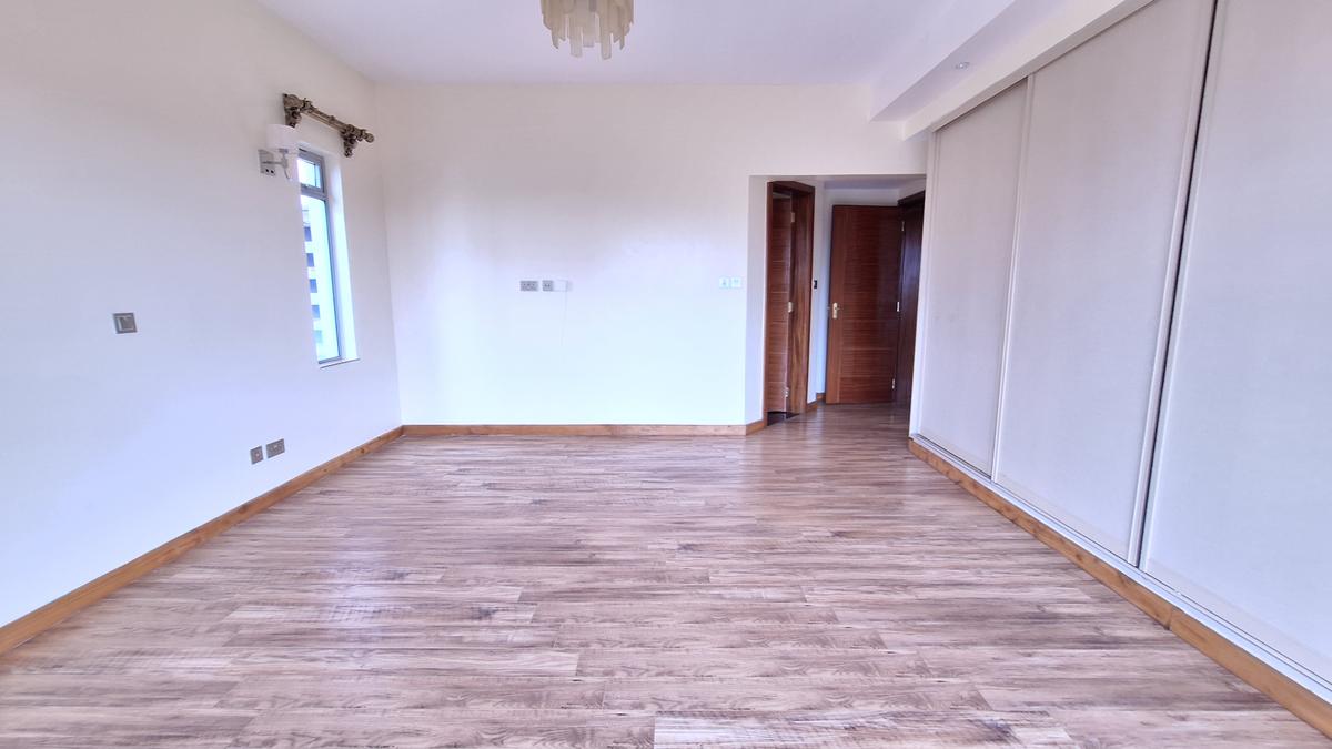 3 Bed Apartment with En Suite at Vihiga Road - 19