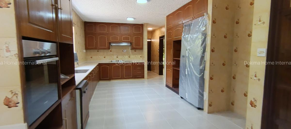 5 Bed House with En Suite in Muthaiga - 4