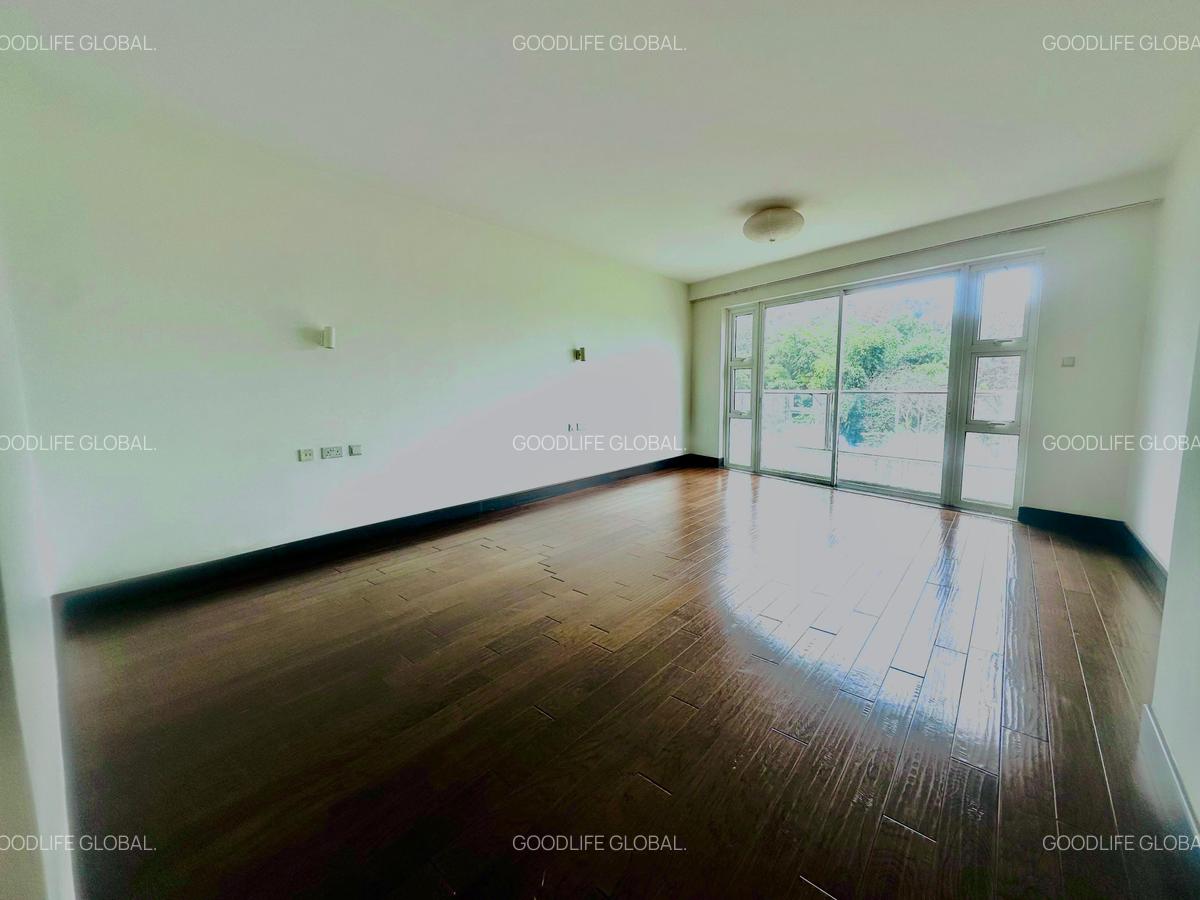 4 Bed Apartment with En Suite at General Mathenge - 16