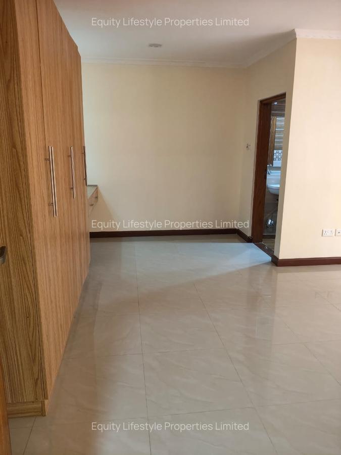 3 Bed Apartment with En Suite in Kilimani - 3