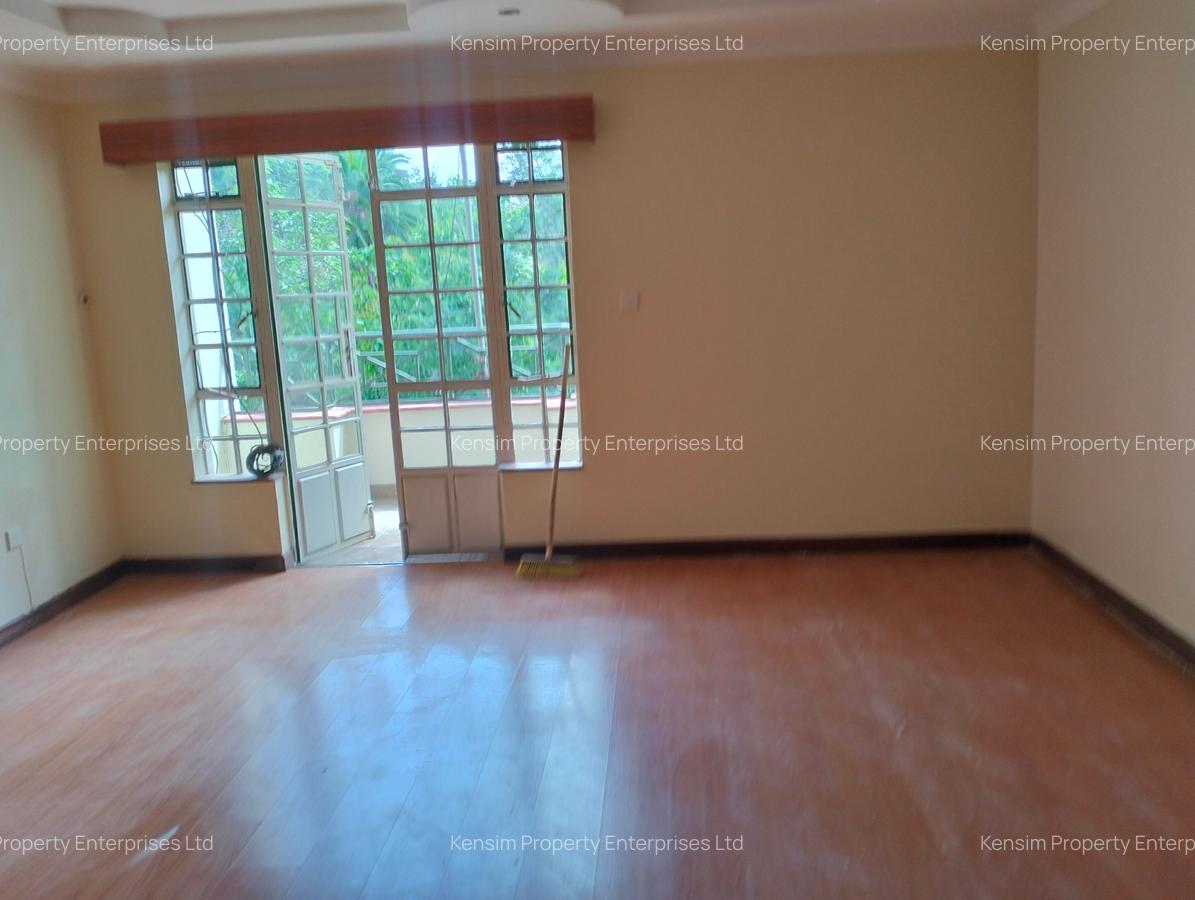 4 Bed Townhouse with En Suite in Lavington - 2