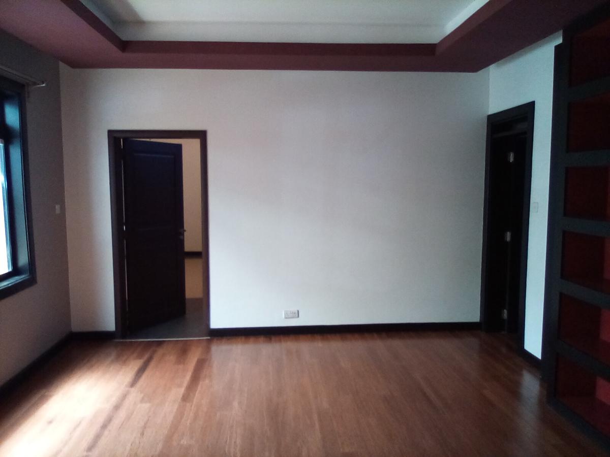5 Bed Townhouse with En Suite at Off Waiyaki Way - 11
