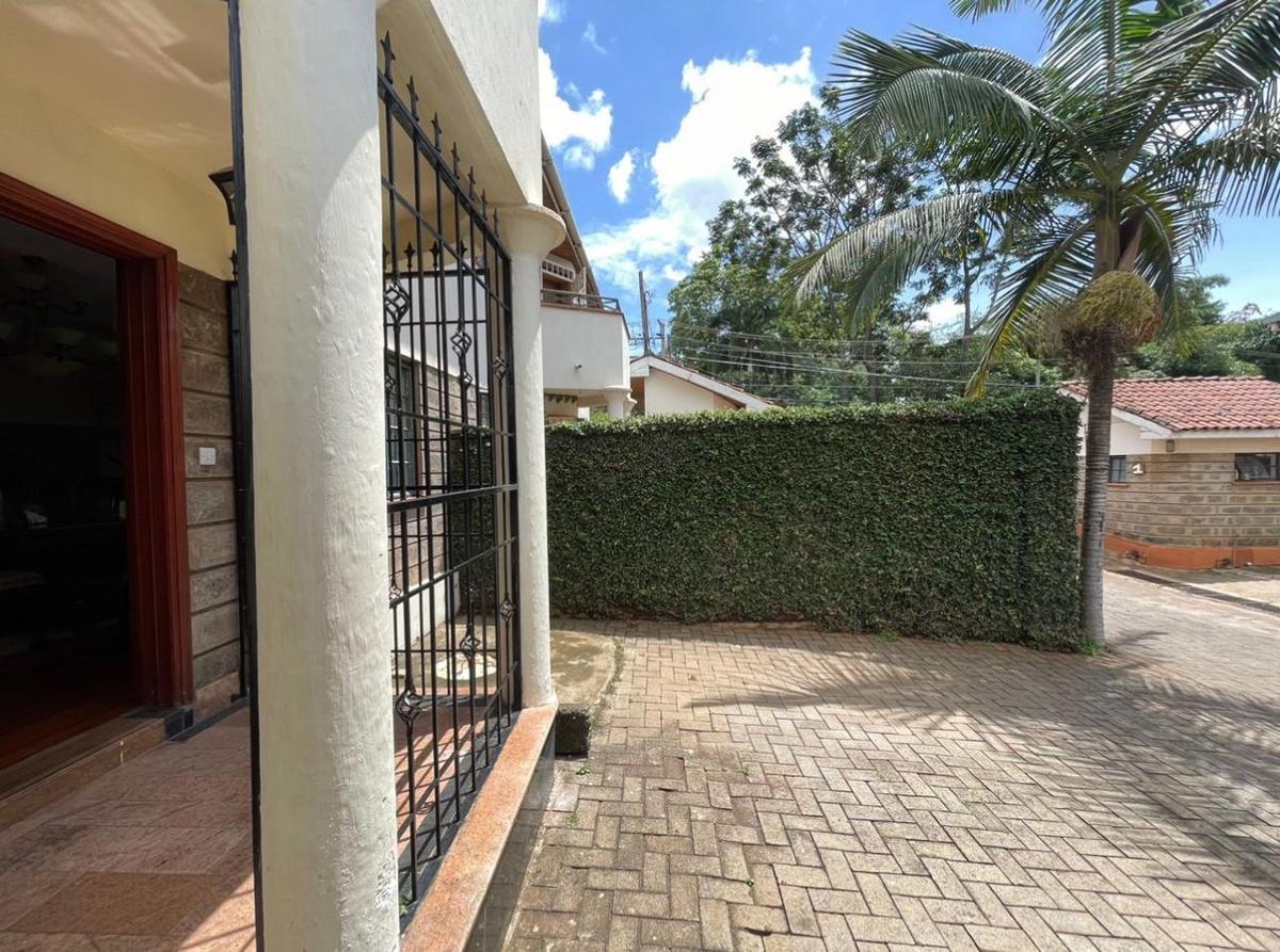 4 Bed Townhouse with En Suite at Kilelesha Estate - 14