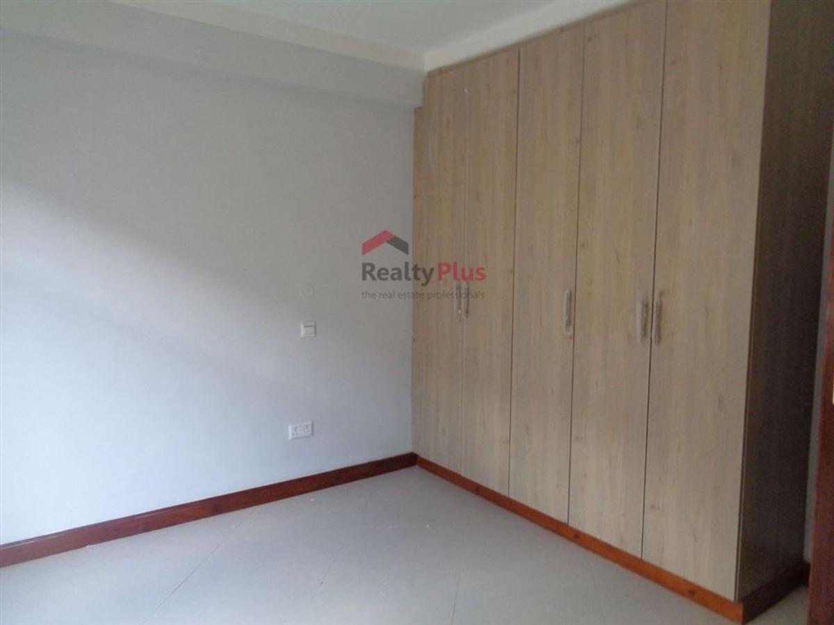 3 Bed Apartment with En Suite in Upper Hill - 4